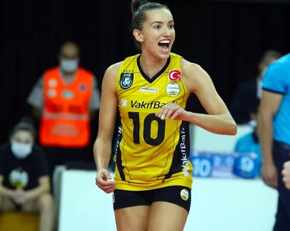 Temsilcimiz VakıfBank, FIVB Kadınlar Dünya Kulüpler Şampiyonası turnuvasında finale yükseldi! Maçı izlediniz mi, nasıl buldunuz?