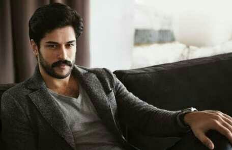 Burak Özçivit Mi Kıvanç Tatlıtuğ Mu?