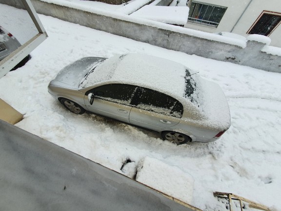 İstanbul'a yarın ve salı günü kar bekleniyor! Karlı havaları seviyor musunuz?