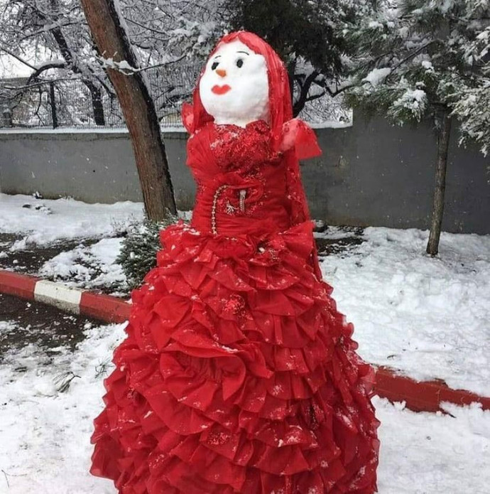 Kışın yaptığınız yaratıcı bir kardan adam var mıydı?