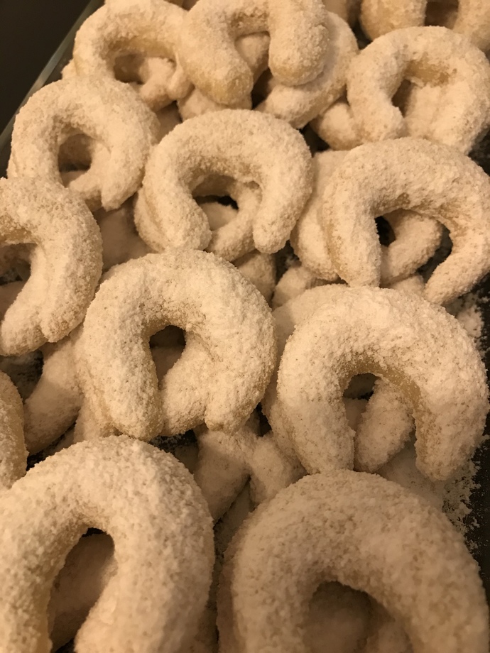 Vanillekipferl (ay kurabiyesi) yaptım, olmuş mu?