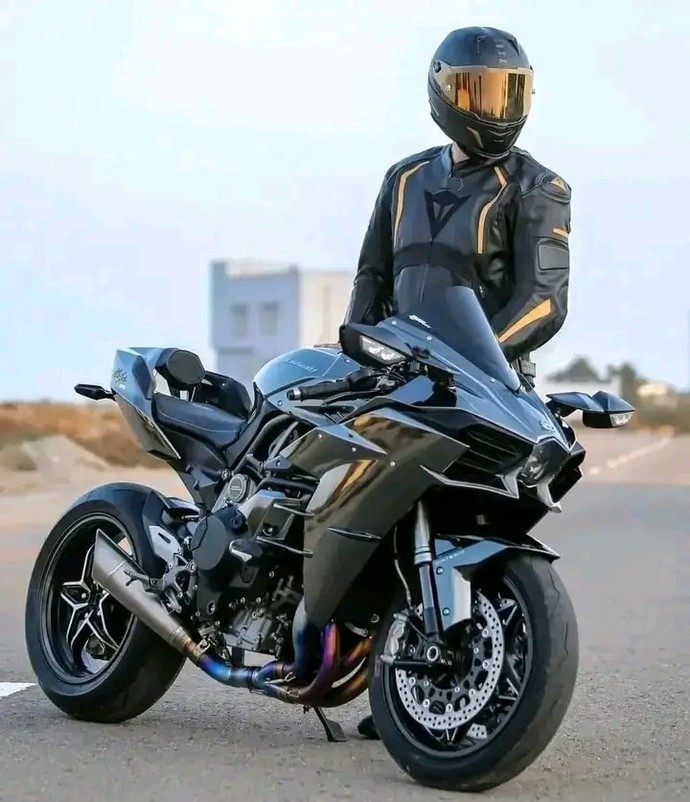 Araba mı motor mu,,,?