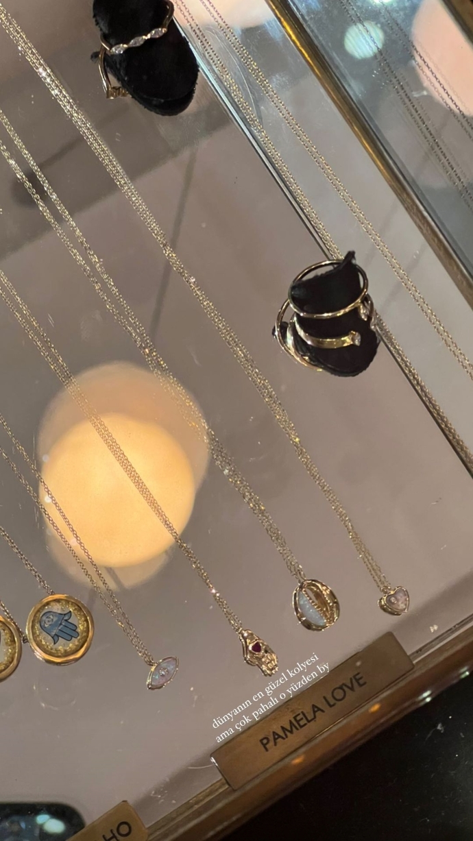 Gümüş takılar mı? Gold takılar mı? Kendinize yakıştırdığınız hangisi ve neden?