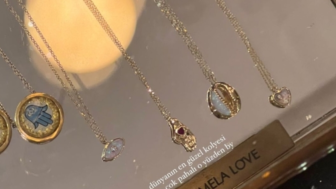 Gümüş takılar mı? Gold takılar mı? Kendinize yakıştırdığınız hangisi ve neden?