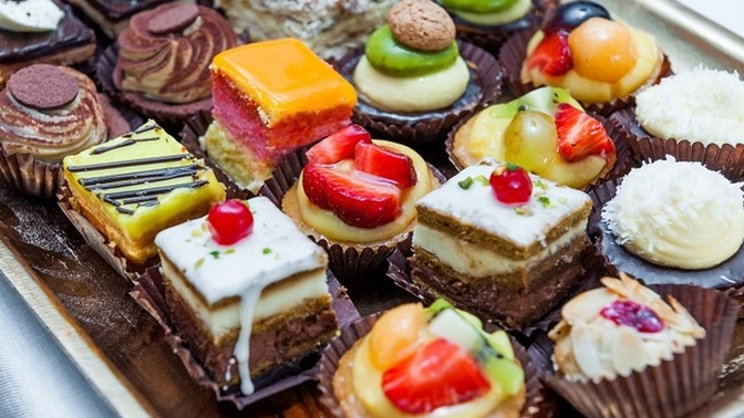 Evinize ilk defa gelen arkadaşınıza ne ikram edersiniz?