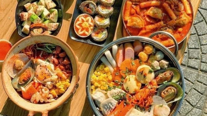 Ailenizde en güzel yemeği kim yapar?