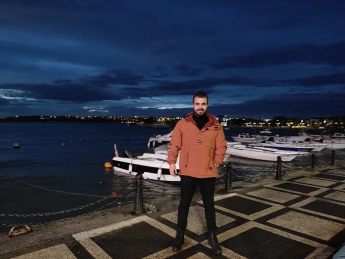 Kışın çekilmiş herhangi fotoğrafını paylaşır mısın?