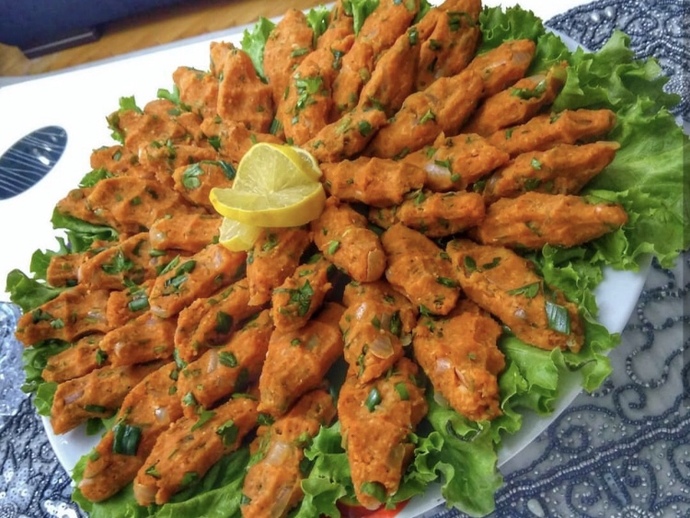 Çiğ köfte mi, mercimek köfte mi?