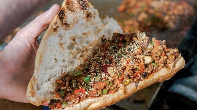 Ekmek arası yemeyi en sevdiğin yiyecek hangisi?