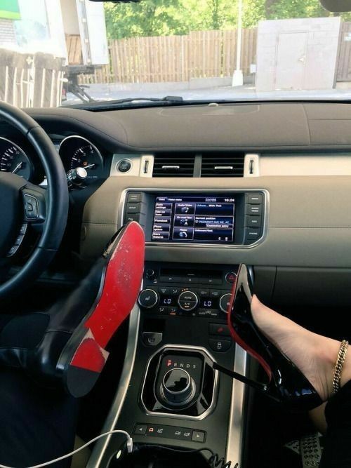 Karşı cinse araba kullanmayı öğretebilir misiniz?