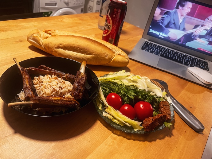 Gece Yemeğinden Daha Zevkli Ne Var Şu Dünyada?