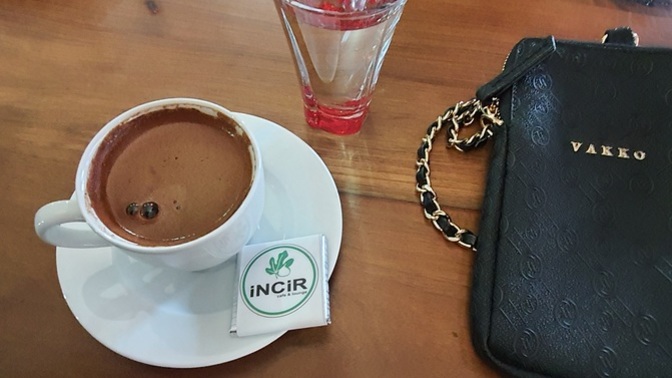 Kahve içmenin saati olur mu?