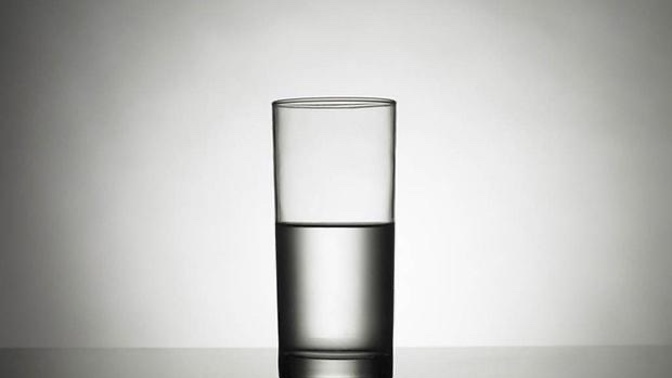 Bu bardağın yarısı boş mu dolu mu?