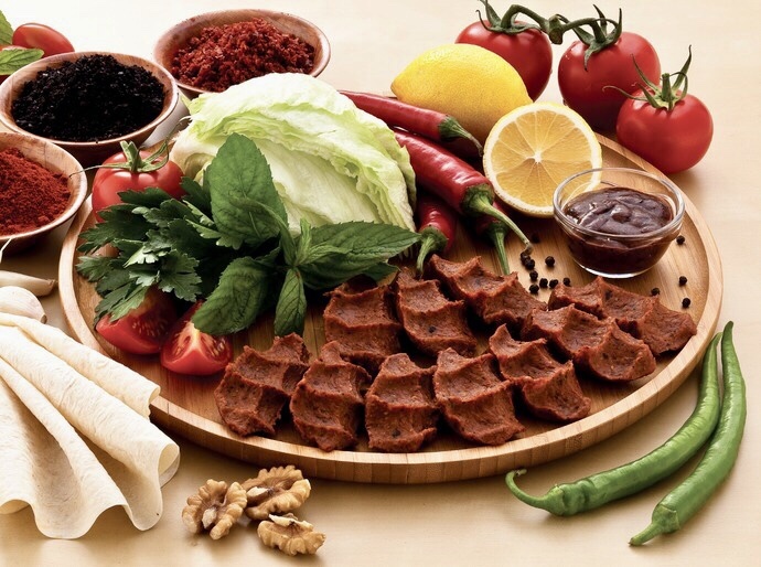 Çiğ köfte mi içli köfte mi?