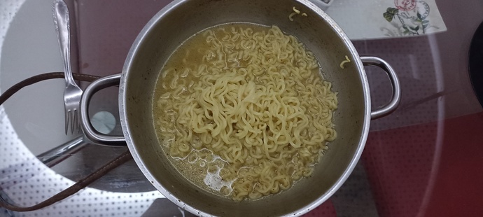 Gece gece noodle yenir mi?