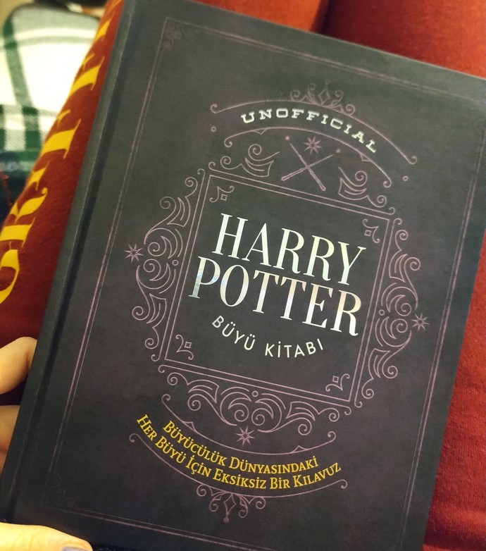 Harry Potter fanları burada mı, mektubunuzu aldiniz mi😁?
