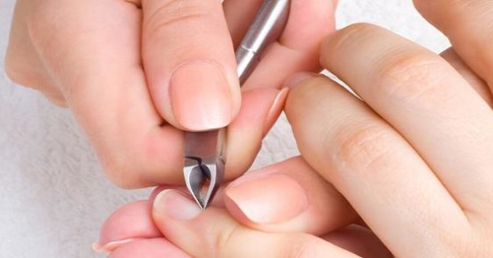 Manikür Pedikür Yaptırmanın Faydaları Neler?