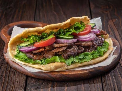 Et döner veya tavuk dönere ketçap mayonez sıkılır mı?