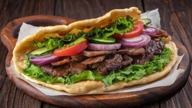 Et döner veya tavuk dönere ketçap mayonez sıkılır mı?