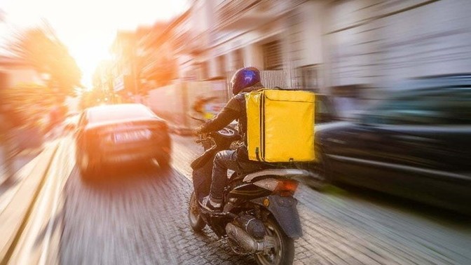 Kurye olmayı hedefliyorum, sizce hangi motoru alsam?