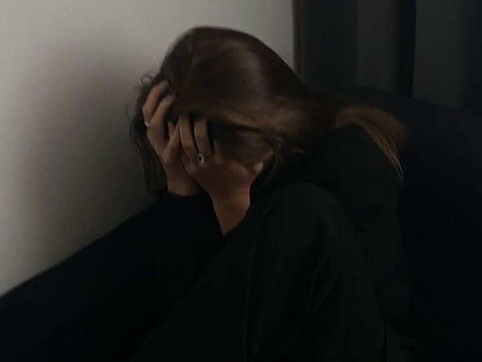 Kendini çok çirkin görmek neden olur?