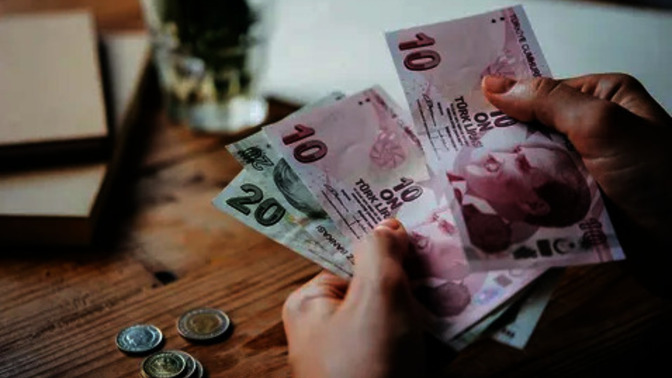 Devletin doğu bölgesinde asgari ücret vermeyen iş yerlerine yaptırım uygulamamasının amacı nedir?