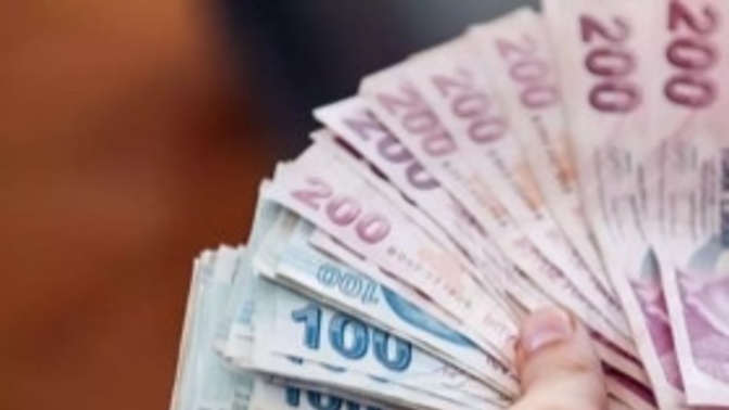 Size para karşılığında 940,000.00 tl teklif edilse. Benimle evlen değilse. Evlenir miydiniz? ?