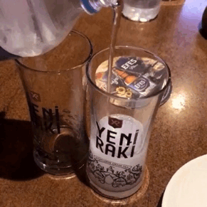 Yılbaşı gecesi sofranızda neler yenir, neler içilir?