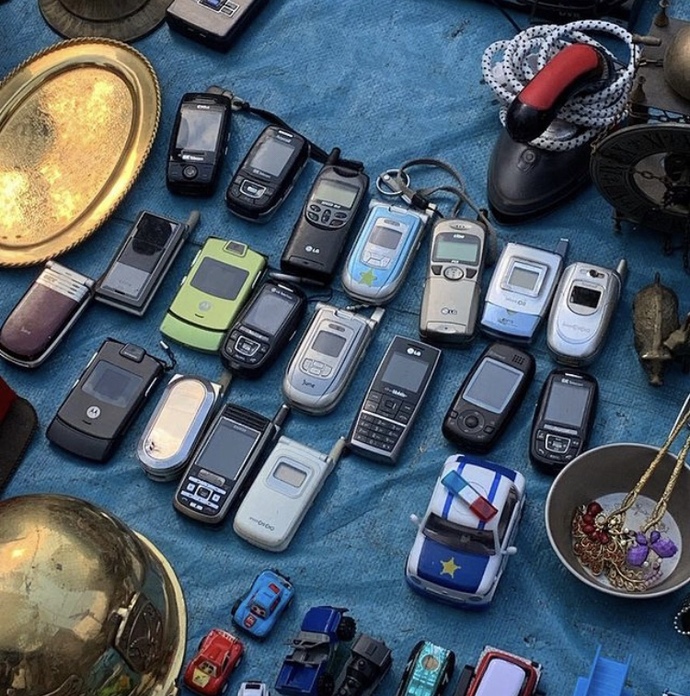Size eski cep telefonlardan birini verseler kullanır mısınız?