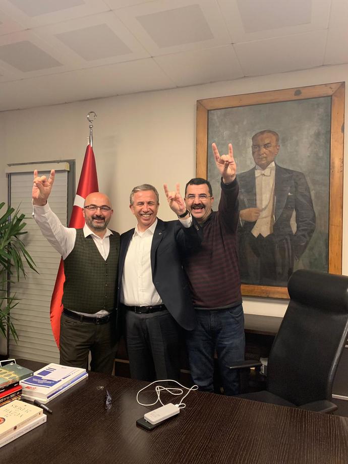 Mansur Yavaş neden abartılıyor?