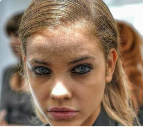 Barbara Palvin aşırı abartılmıyor mı?