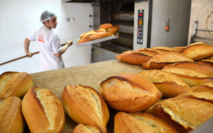Türkiyenin en pahalı ekmeği 7.5 liraya Rizede satılacak! Sizce neden Rizede ekmek daha pahalı?