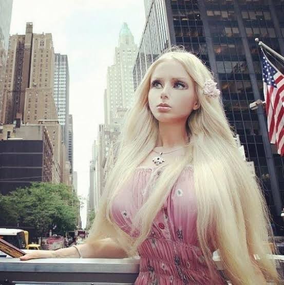 Barbie bebek olmak ister miydiniz?