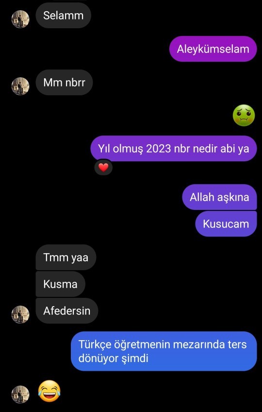 Mesajlaşırken karşınızdakinin yazımına dikkat eder misiniz?