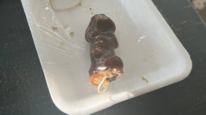 Ekmek arası sucuklu ekmek yapacağım bu sucuk neden böyle…?