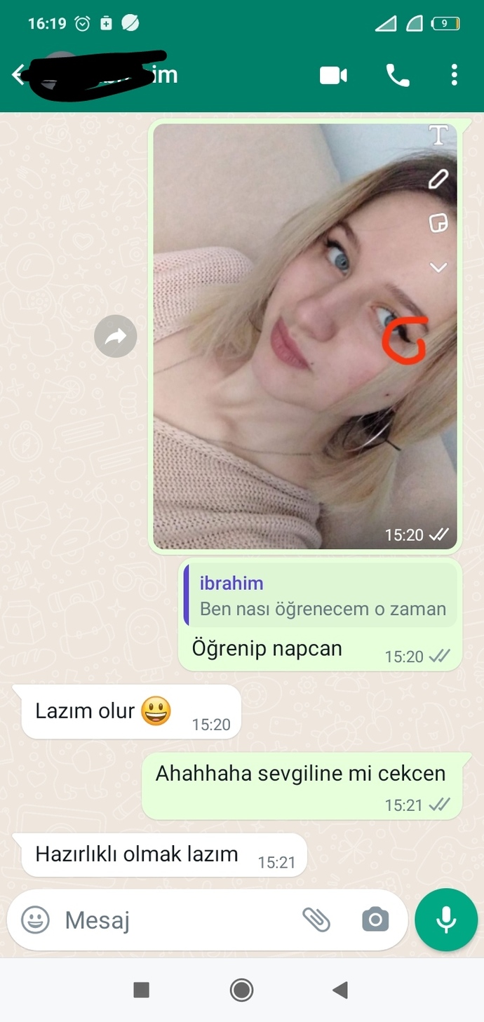 Sevgilisi yok diye biliyorum