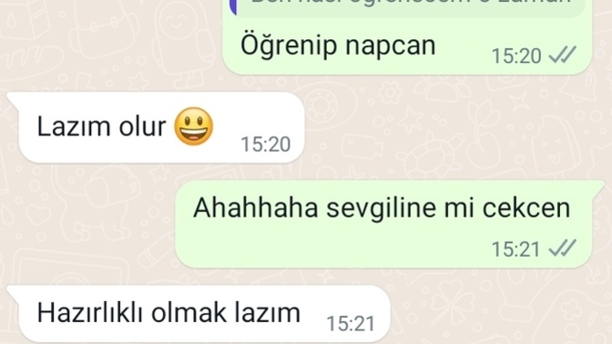 Arkadaşım bana mı yavşıyor?