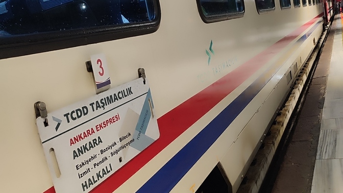 Tren yolculuğu sever misiniz?