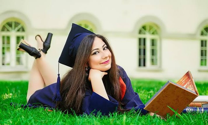 Üniversite okumuş bir eşin çalışmamasını istemek bencillik midir?