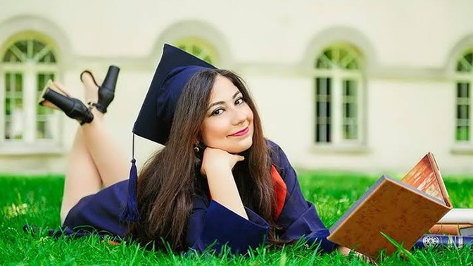 Üniversite okumuş bir eşin çalışmamasını istemek bencillik midir?