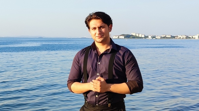 Kızlar, klasik giyim bana yakışıyor mu?
