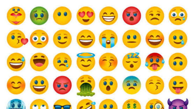 2022 yılını dört emojiyle anlatabilir misin?