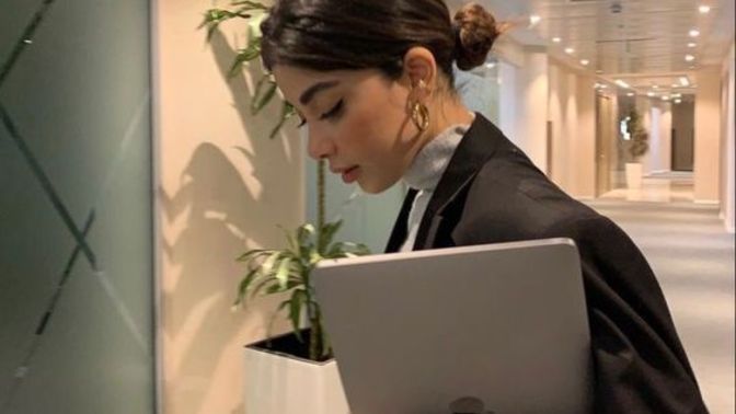 Mesleğinizi söylediğiniz de insanların ilk sorusu veya ilk tepkisi ne oluyor?