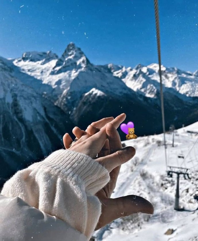 Kış günleri sevgili ile mi, battaniye ile mi ısınmayı tercih edersin? Sevgili yanında yoksa battaniye ile 🤒
