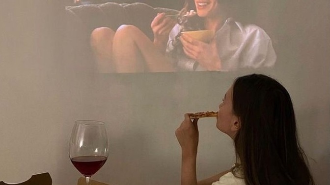 2022 yılı içinde izlediğiniz en iyi dizi/film nedir?
