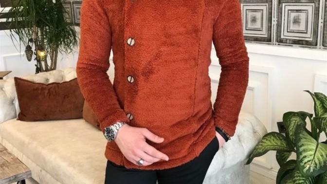 Peluş kıyafetler erkeklere yakışıyor mu?