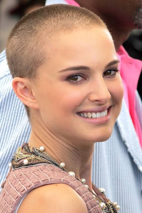2023'te kısa saçlar mı yoksa uzun saçlar mı daha ön planda olacak?