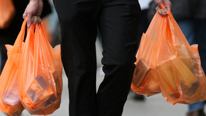 Market alışverişlerinde kullanılan poşet ücreti 25 kuruştan 38,5 kuruşa çıkmış! Vatandaşa ne zaman yansır?