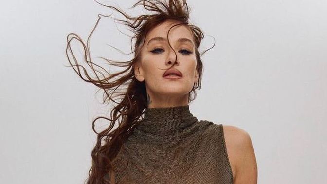 Didem Soydan’dan çok cesur bir poz! Fotoğrafa 10 üzerinden kaç verirsiniz?