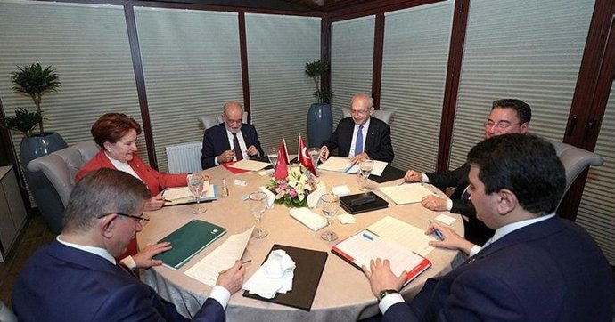Altılı masa seçime iki adayla girebilir! Sizce iki aday ile seçime girmek mantıklı mı?